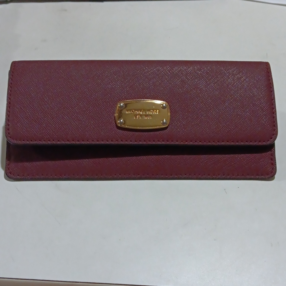 Michael Kors Long Wallet Embossed Signature Maroon EUC